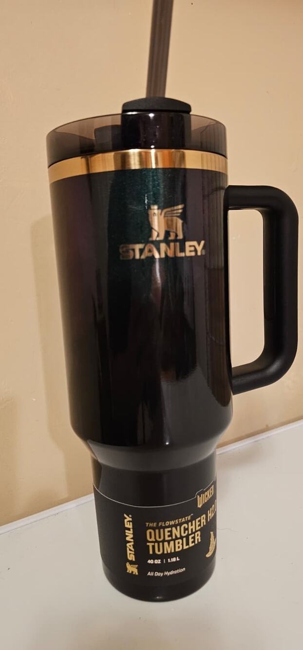 Stanley Wicked x Target Elphaba For Good 40oz Flowstate Quencher Tumbler NEW
